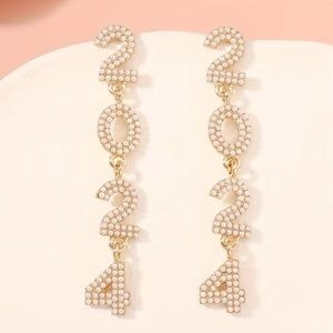 NEW! 2024 Design Classic Pearl Inlaid Dangle Elegant Style Earrings